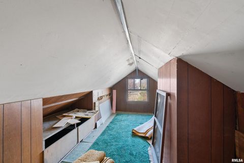 Tiny photo for 402 E Rusholme Street, Davenport, IA 52806 (MLS # QC4269746)