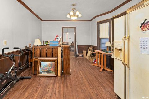 Tiny photo for 402 E Rusholme Street, Davenport, IA 52806 (MLS # QC4269746)