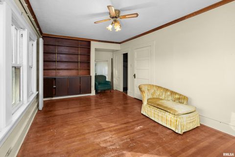 Tiny photo for 402 E Rusholme Street, Davenport, IA 52806 (MLS # QC4269746)