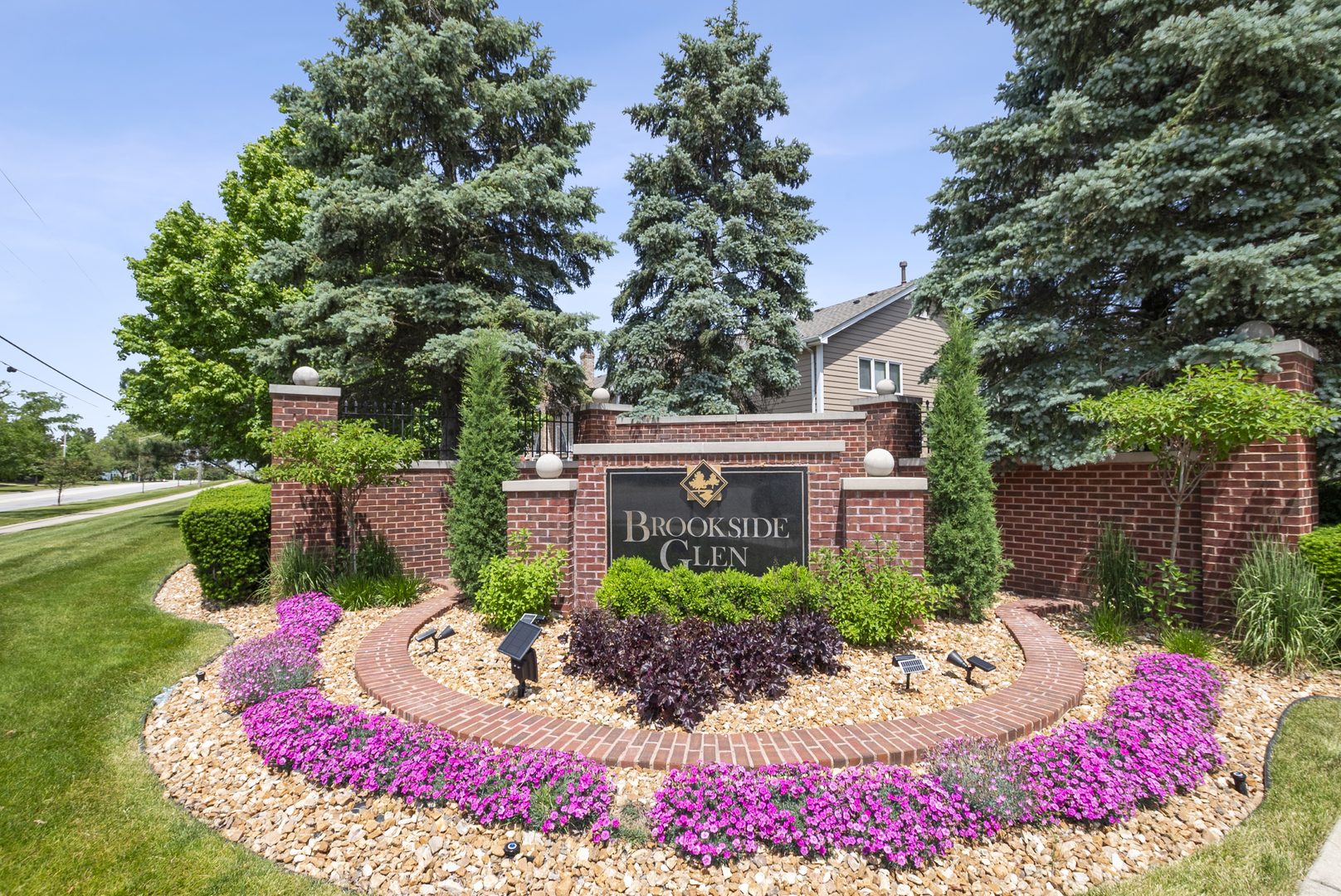 Properties 2 8703 Cashel Lane