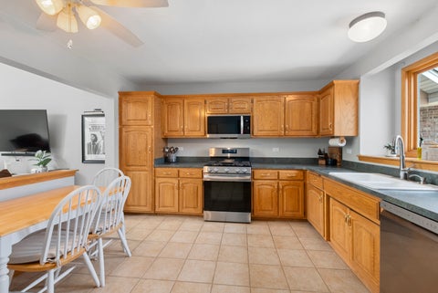 Tiny photo for 8703 Cashel Lane, Tinley Park, IL 60487 (MLS # 12662692)