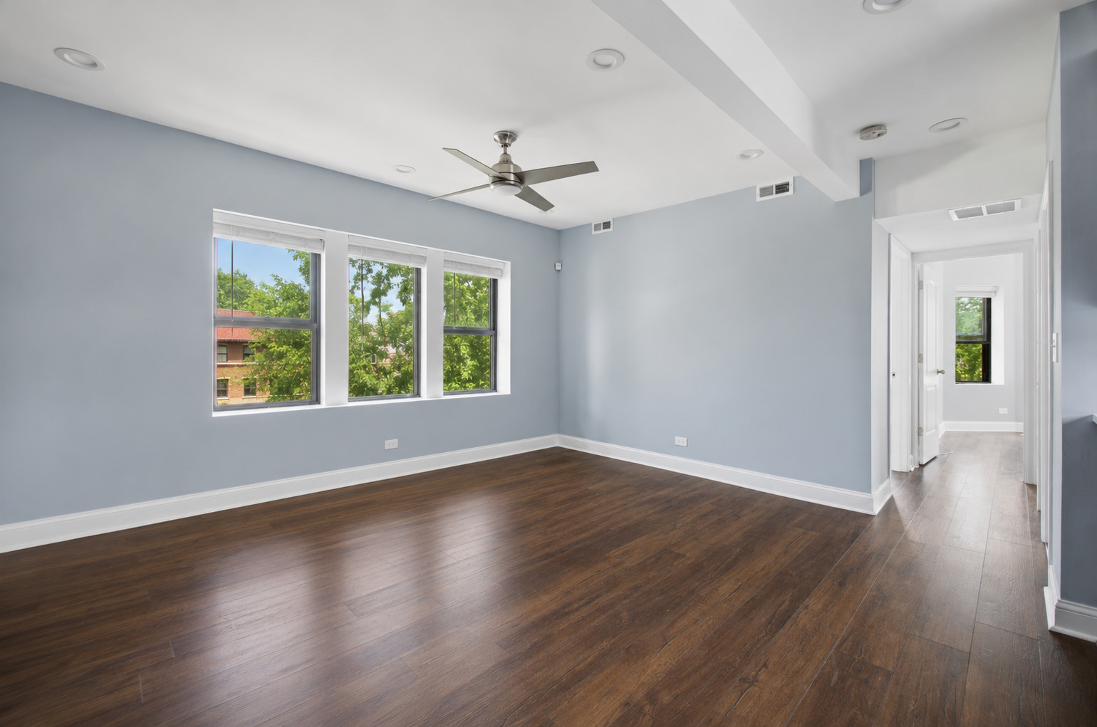 456 E 87th Place - Photo 3
