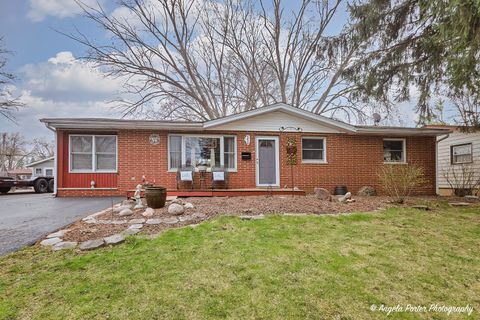 390 WILLOW Road Wauconda IL 60084