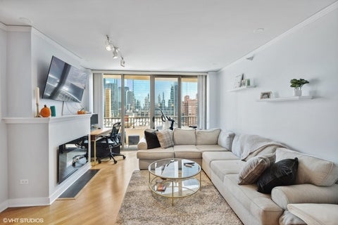 Tiny photo for 200 N JEFFERSON Street #1307, Chicago, IL 60661 (MLS # 12684795)