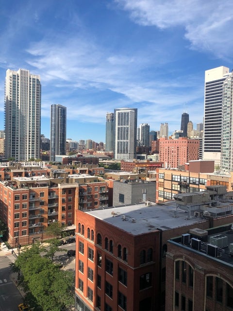 Tiny photo for 200 N JEFFERSON Street #1307, Chicago, IL 60661 (MLS # 12684795)