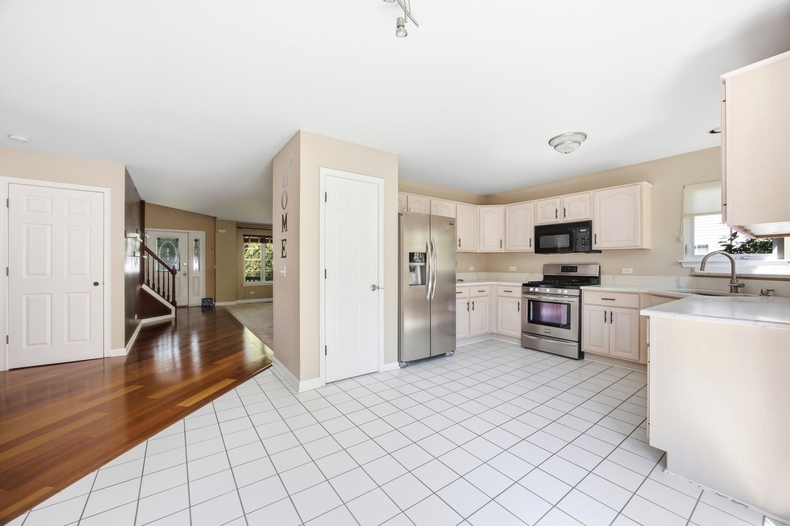 3107 Hampshire Lane