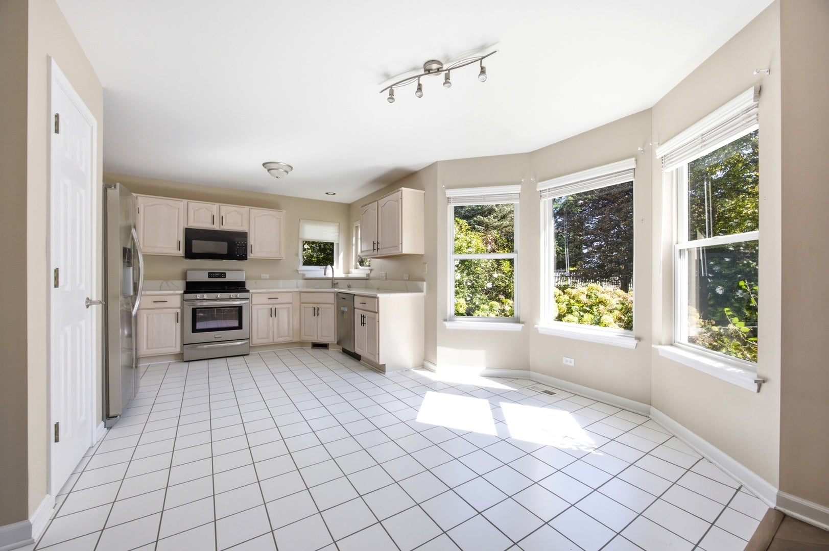 3107 Hampshire Lane