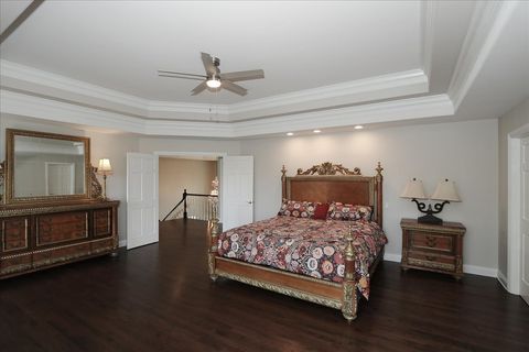 Tiny photo for 5N523 E Lakeview Circle, St. Charles, IL 60175 (MLS # 12655279)