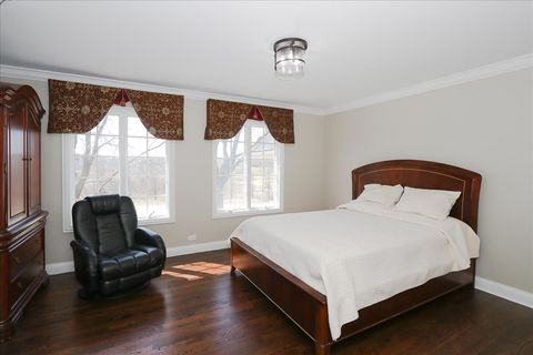Tiny photo for 5N523 E Lakeview Circle, St. Charles, IL 60175 (MLS # 12655279)