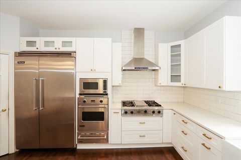 Tiny photo for 5N523 E Lakeview Circle, St. Charles, IL 60175 (MLS # 12655279)