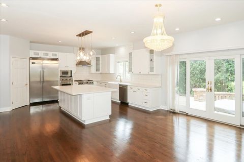 Tiny photo for 5N523 E Lakeview Circle, St. Charles, IL 60175 (MLS # 12655279)