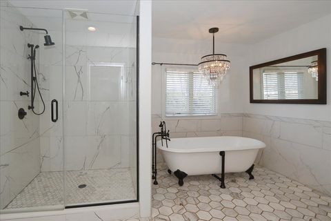 Tiny photo for 5N523 E Lakeview Circle, St. Charles, IL 60175 (MLS # 12655279)