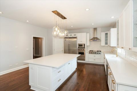 Tiny photo for 5N523 E Lakeview Circle, St. Charles, IL 60175 (MLS # 12655279)