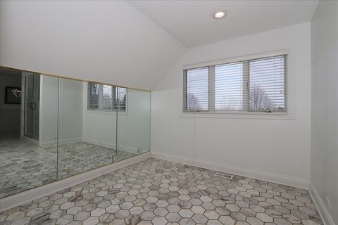 Tiny photo for 5N523 E Lakeview Circle, St. Charles, IL 60175 (MLS # 12655279)
