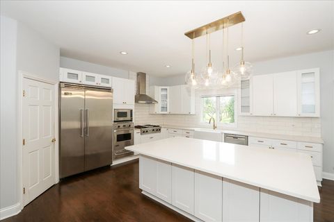 Tiny photo for 5N523 E Lakeview Circle, St. Charles, IL 60175 (MLS # 12655279)