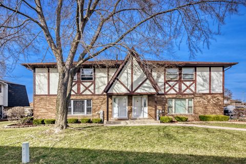Photo of 8475 162nd Place #1, Tinley Park, IL 60487 (MLS # 12604493)