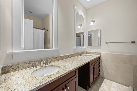 Tiny photo for 2352 W Wilson Avenue #2E, Chicago, IL 60625 (MLS # 12585262)