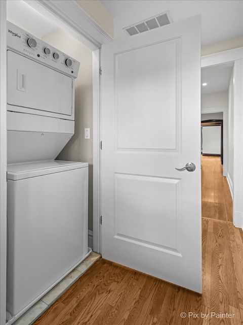 Tiny photo for 2352 W Wilson Avenue #2E, Chicago, IL 60625 (MLS # 12585262)