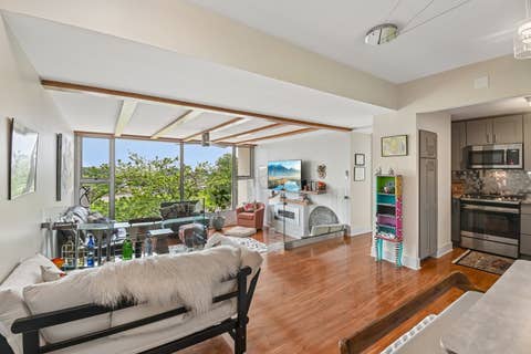 Tiny photo for 3200 N Lake Shore Drive #410, Chicago, IL 60657 (MLS # 12710864)