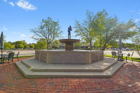 Tiny photo for 270 Majestic Oak Court, Lake Forest, IL 60045 (MLS # 12527127)
