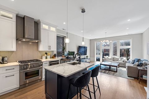 Tiny photo for 1518 W Thomas Street #2, Chicago, IL 60642 (MLS # 12604197)