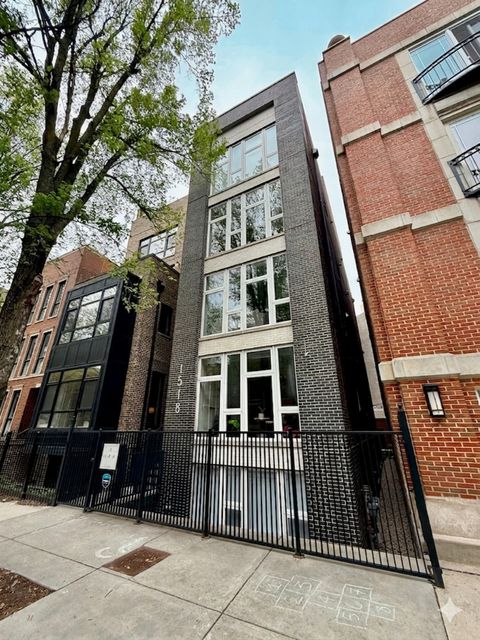 Photo of 1518 W Thomas Street #2, Chicago, IL 60642 (MLS # 12604197)