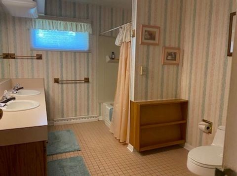 Tiny photo for 9 Orchard Drive, Charleston, IL 61920 (MLS # 12601784)