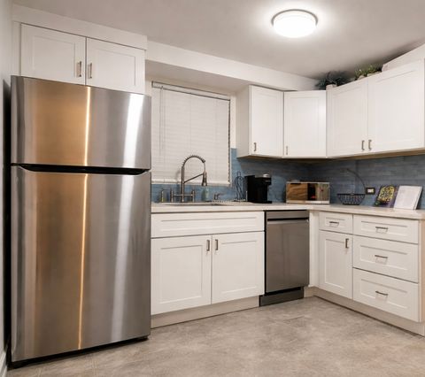 Tiny photo for 9044 S Merrill Avenue, Chicago, IL 60617 (MLS # 12539923)