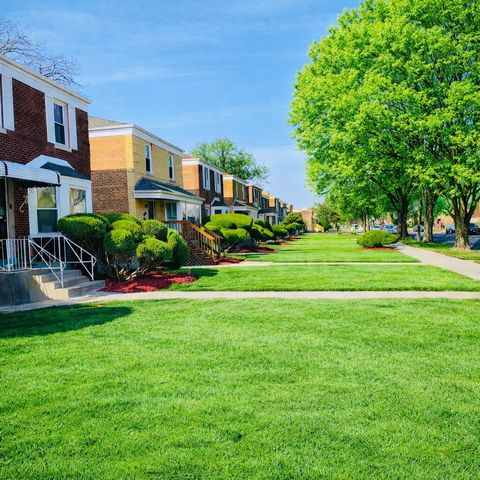 Tiny photo for 9044 S Merrill Avenue, Chicago, IL 60617 (MLS # 12539923)