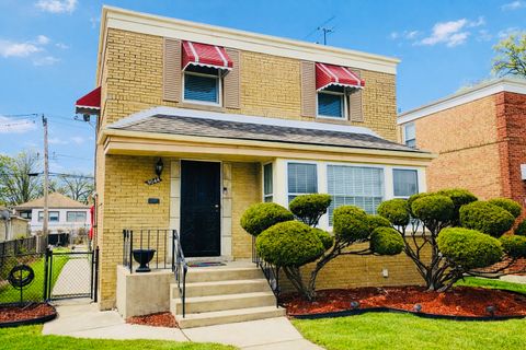 Tiny photo for 9044 S Merrill Avenue, Chicago, IL 60617 (MLS # 12539923)