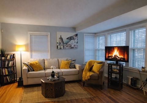 Tiny photo for 9044 S Merrill Avenue, Chicago, IL 60617 (MLS # 12539923)