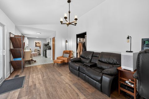 Tiny photo for 37 Monterey Drive, Vernon Hills, IL 60061 (MLS # 12594277)