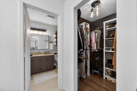 Tiny photo for 37 Monterey Drive, Vernon Hills, IL 60061 (MLS # 12594277)