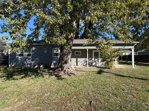 103 N Elm Street Cambria IL 62915