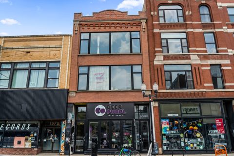 1375 N Milwaukee Avenue 2F Chicago IL 60622