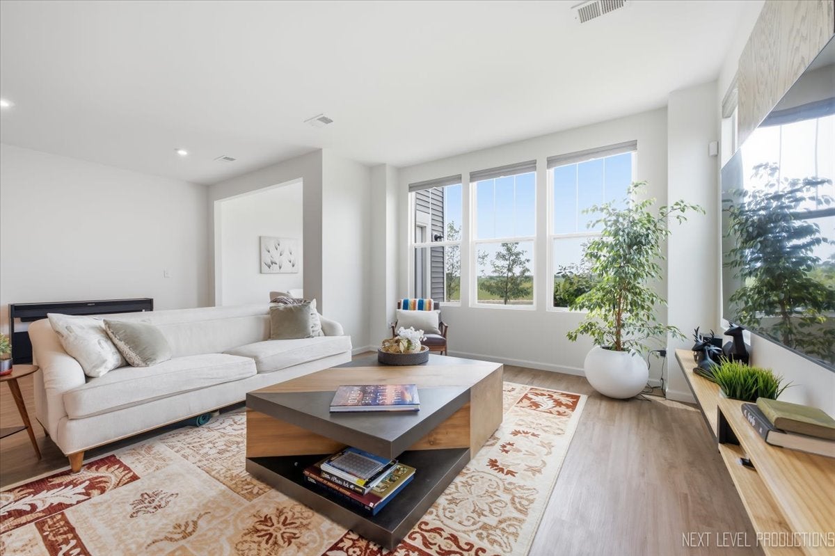 2271 Ryegrass Lane