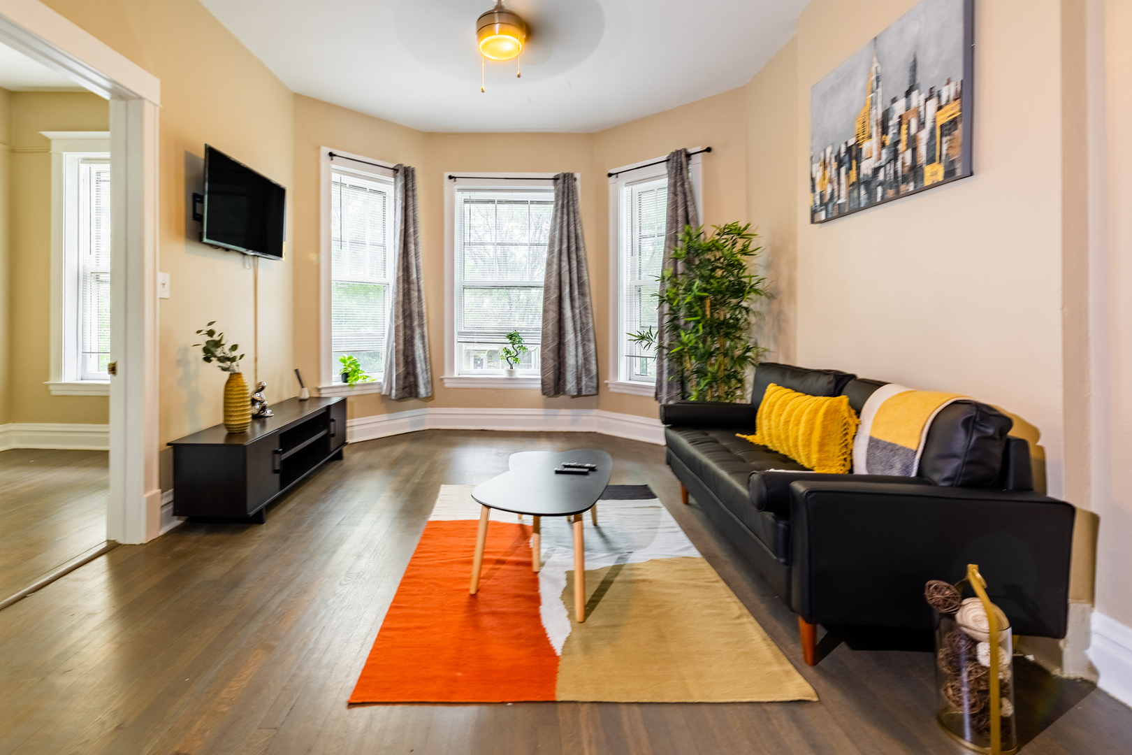 2506 N Monticello Avenue