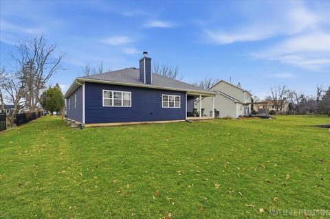 Tiny photo for 822 Hamlet Street, Batavia, IL 60510 (MLS # 12594295)