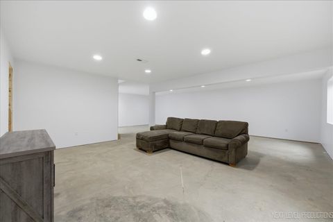 Tiny photo for 822 Hamlet Street, Batavia, IL 60510 (MLS # 12594295)