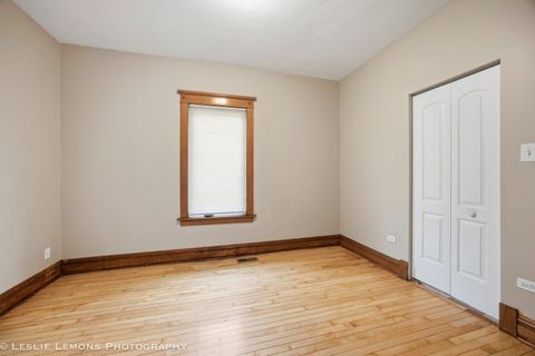 Tiny photo for 2423 Wesley Avenue, Berwyn, IL 60402 (MLS # 12564412)