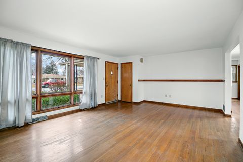 Tiny photo for 750 Bishop Court, Bradley, IL 60915 (MLS # 12590273)