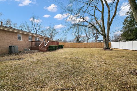 Tiny photo for 750 Bishop Court, Bradley, IL 60915 (MLS # 12590273)