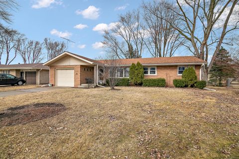 Tiny photo for 750 Bishop Court, Bradley, IL 60915 (MLS # 12590273)