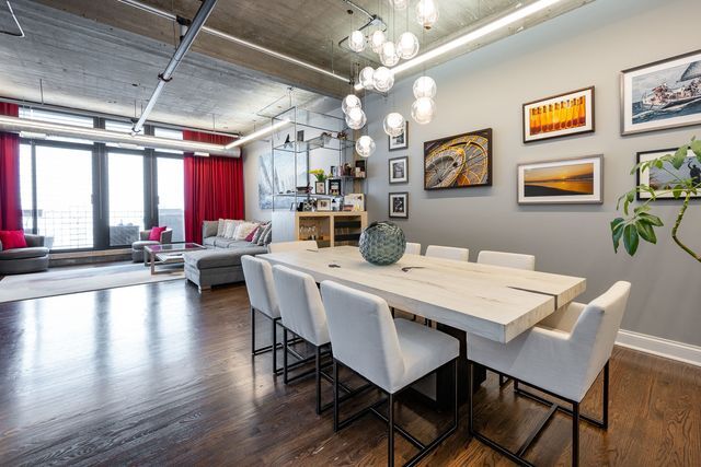 850 W ADAMS Street 6E