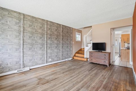 Tiny photo for 7801 Natchez Avenue, Burbank, IL 60459 (MLS # 12629247)