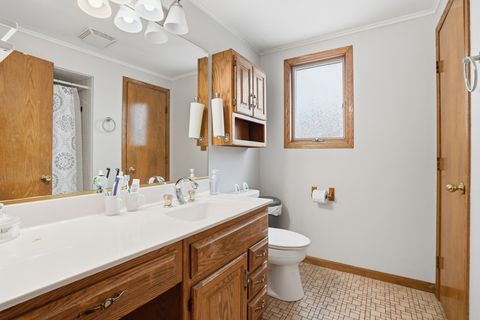 Tiny photo for 7801 Natchez Avenue, Burbank, IL 60459 (MLS # 12629247)