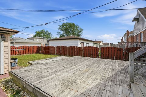 Tiny photo for 7801 Natchez Avenue, Burbank, IL 60459 (MLS # 12629247)