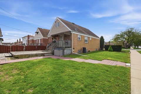Tiny photo for 7801 Natchez Avenue, Burbank, IL 60459 (MLS # 12629247)