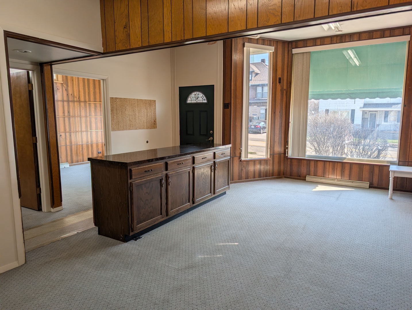 404 N West Avenue