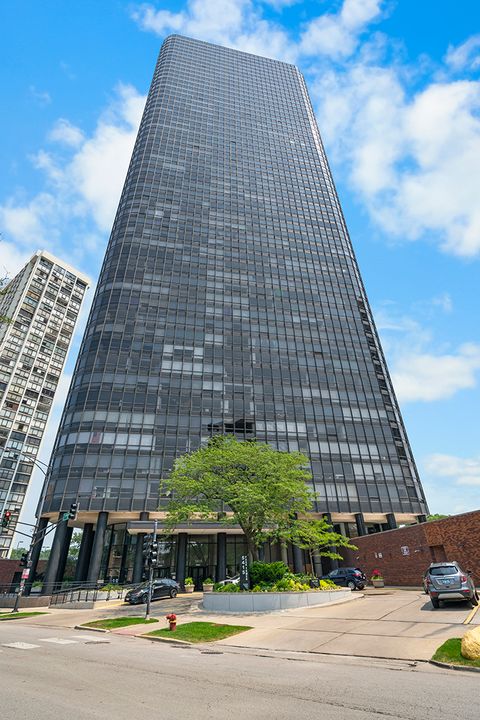 Photo of 5415 N Sheridan Road #1908, Chicago, IL 60640 (MLS # 12442227)